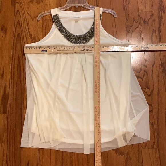 EST. 1946 size XL sleeveless top with bling around the front neck - Picture 7 of 7